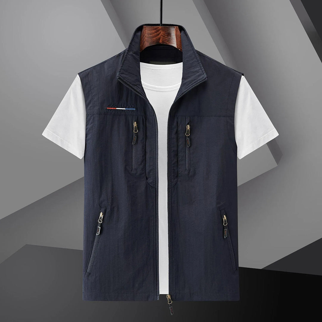 Lichte bodywarmer met rits aan de voorkant