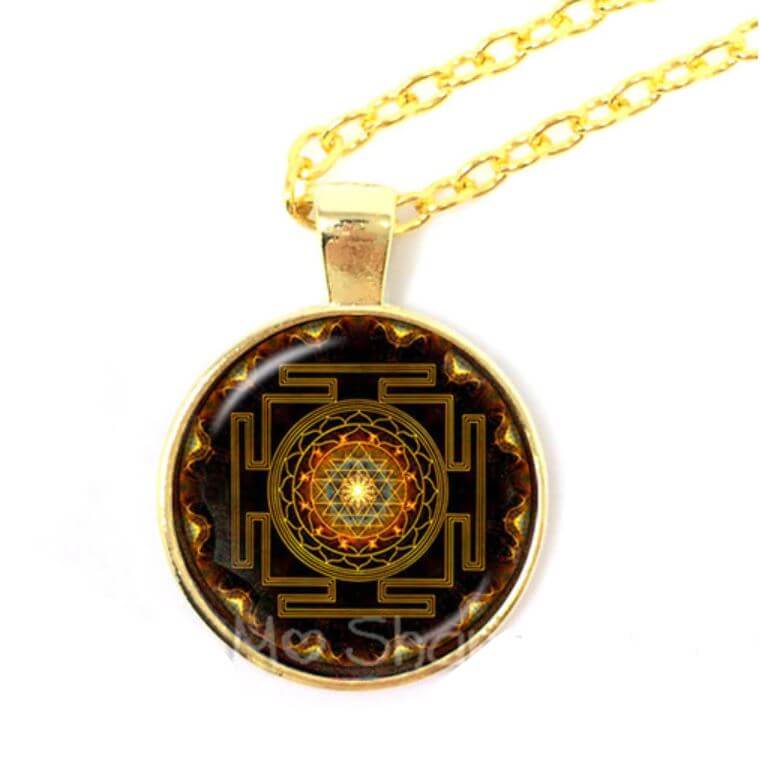 Ketting met Sri Yantra-koepelhanger