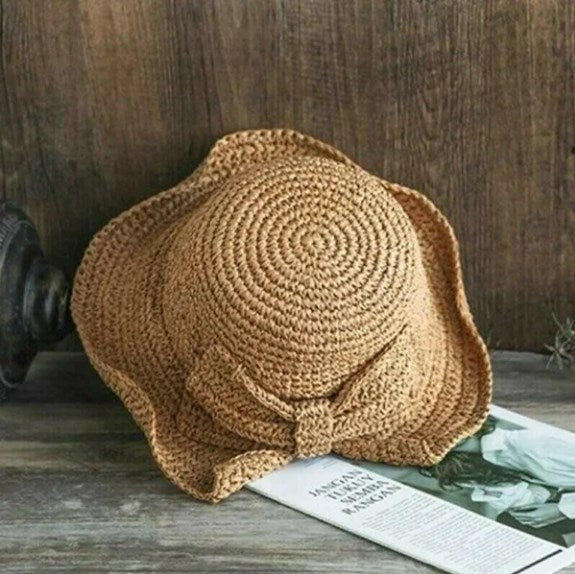 Trendmatige zonnehoeden met een gebogen rand