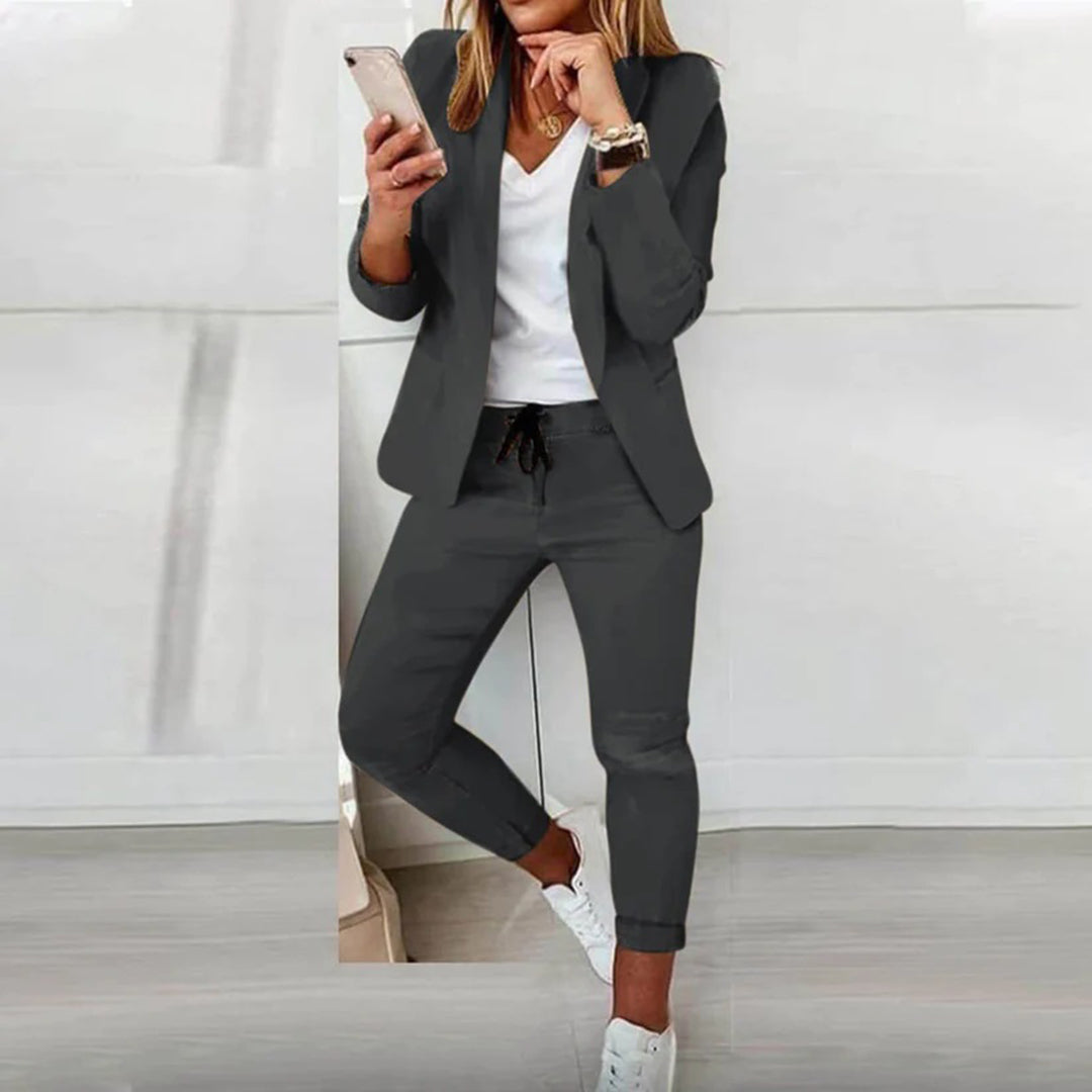 Lori | Tweedelige damesset met blazer en joggingbroek