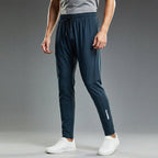 Elastische trainingsbroek met elastische tailleband