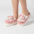 Gevoerde huisschoenen met ontwerp