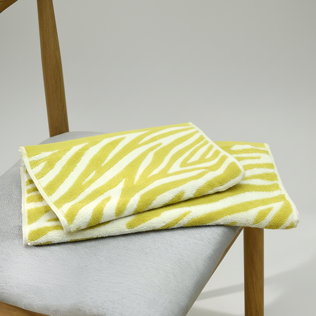 Gestreept katoenen handdoek