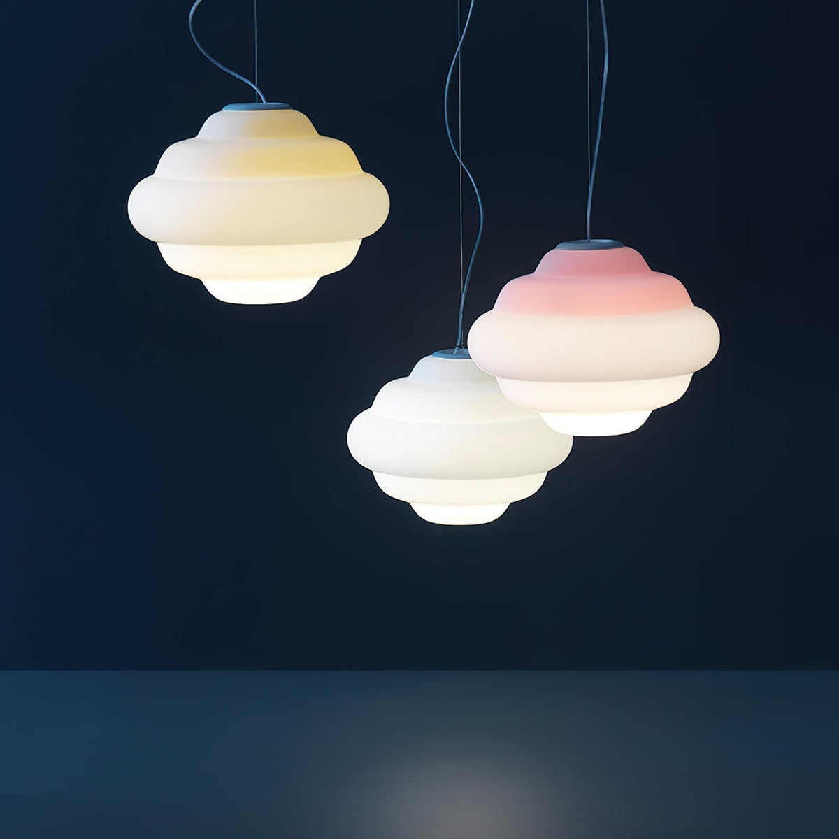 Hanglamp met gradiënt en zachte lichtverspreiding