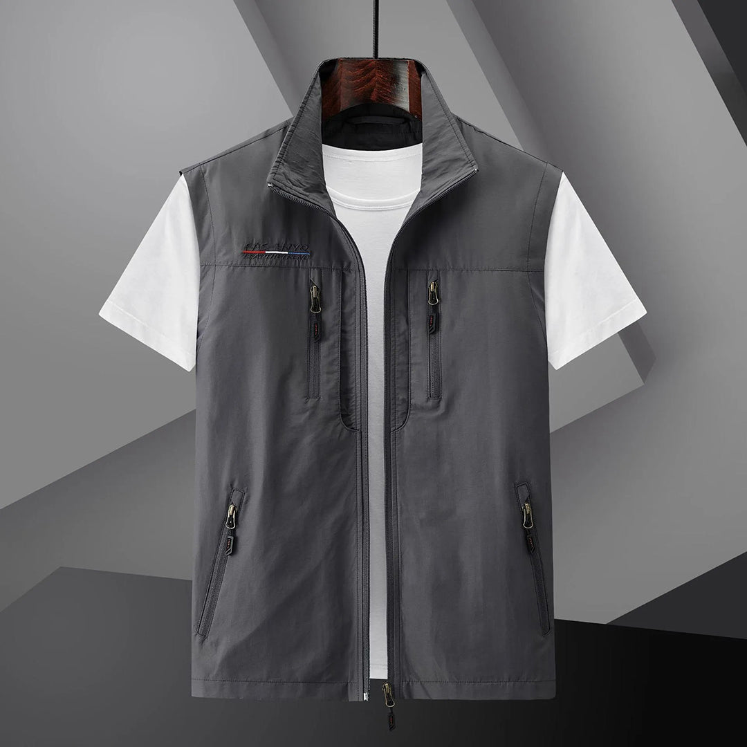 Lichte bodywarmer met rits aan de voorkant