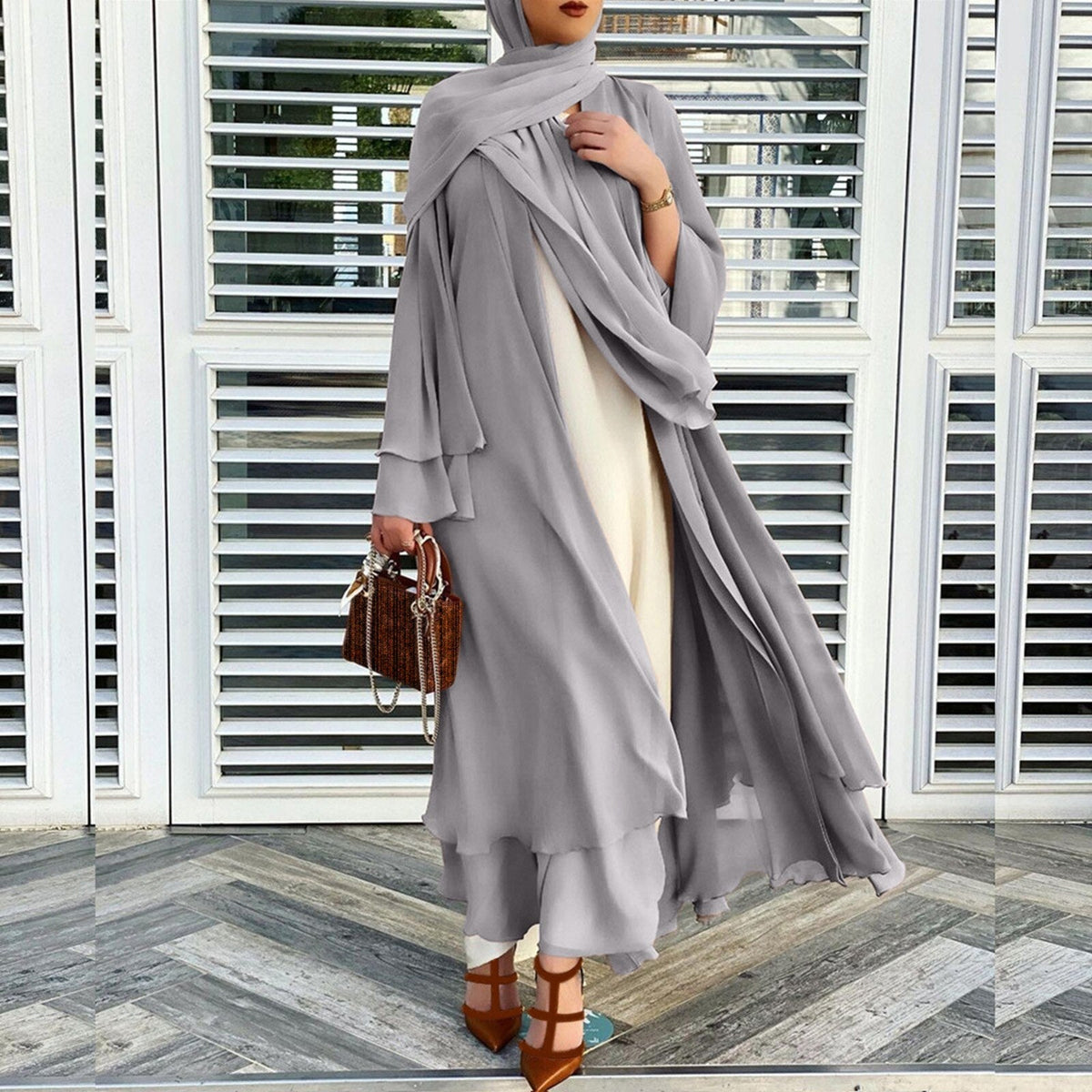 Open amina abaya met hijab