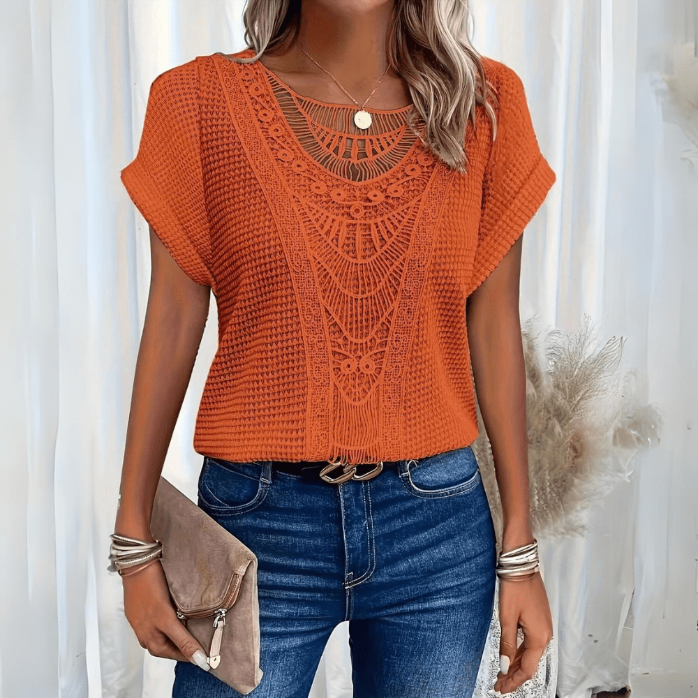 Top met vintagedetails en kantlook