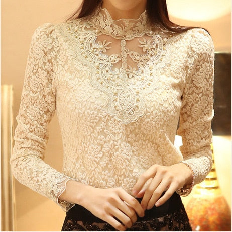 Damesblouse met herfst borduursels