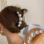 Haarclip met pareldecoratie