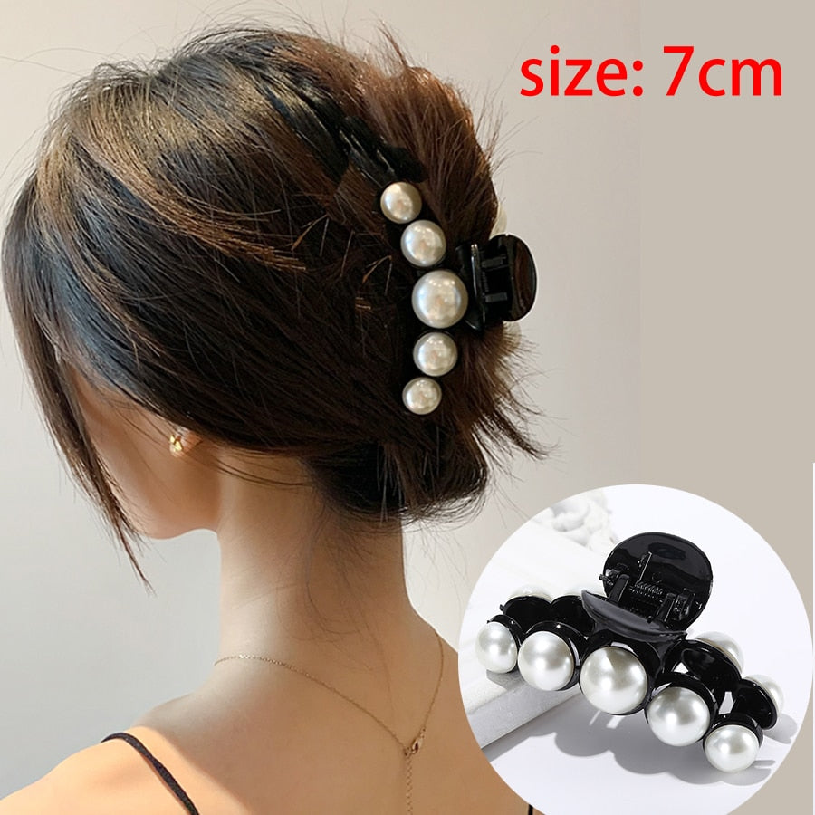 Haarclip met pareldecoratie