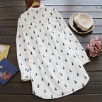 Speelse shirtjurk met konijnenprint en reverskraag