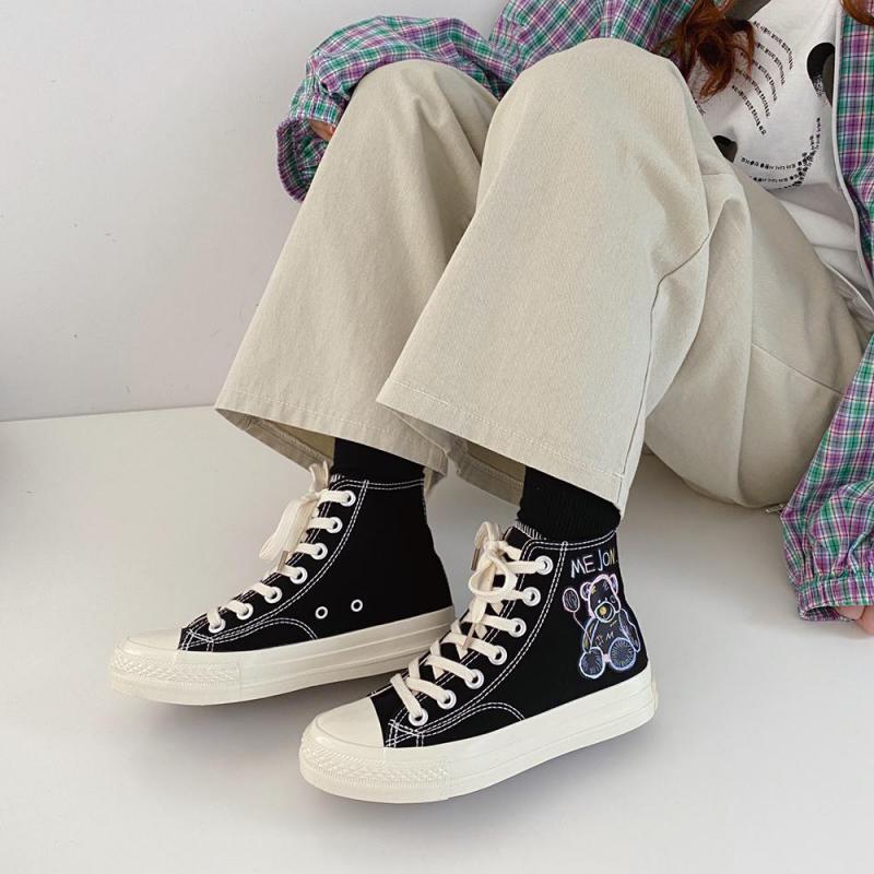 Hoge canvas schoen met opdruk