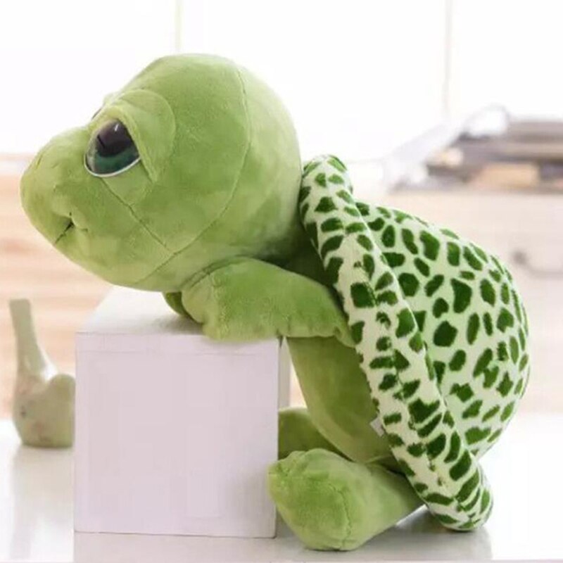 Zachte pluchen schildpadknuffel met realistisch ontwerp