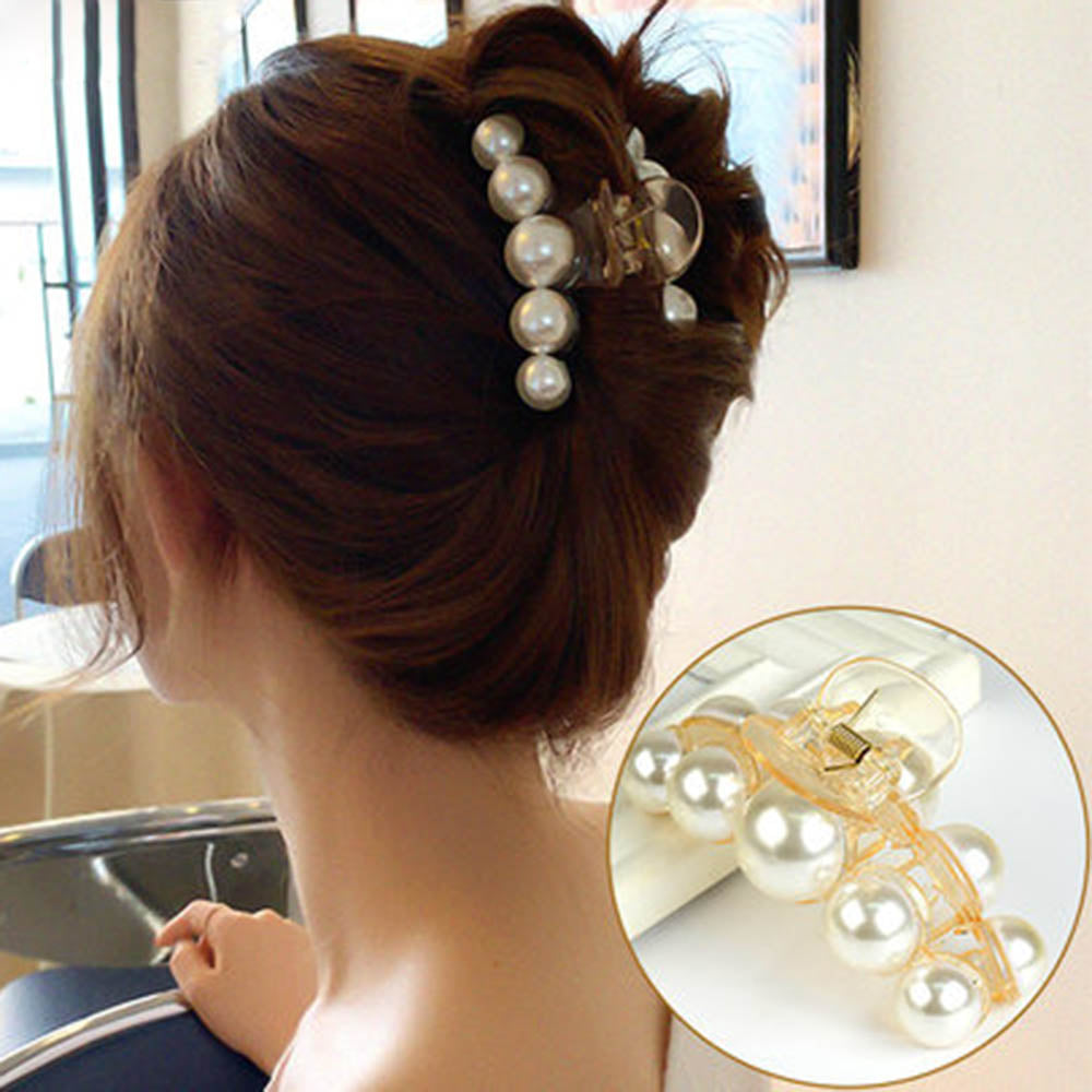 Haarclip met pareldecoratie