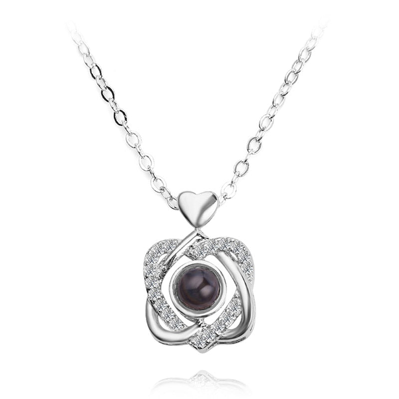 I love U necklace – projectie hanger