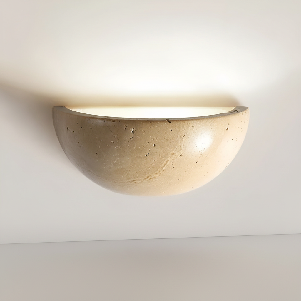 Halfronde stenen wandlamp