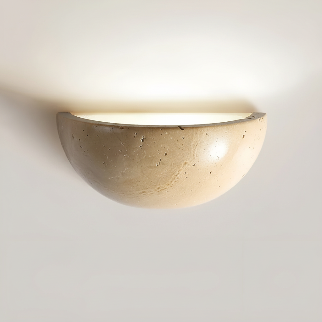Halfronde stenen wandlamp
