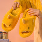 Wollen winterpantoffels met haaienmotief — afbeelding 9