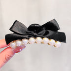 Haarclip met pareldecoratie