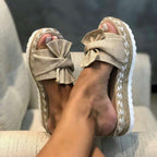 Plateausandalen met knoopdetail
