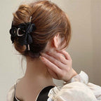 Haarclip met pareldecoratie