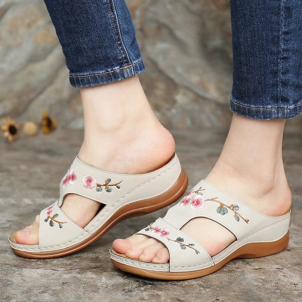 Dames bloemensandalen