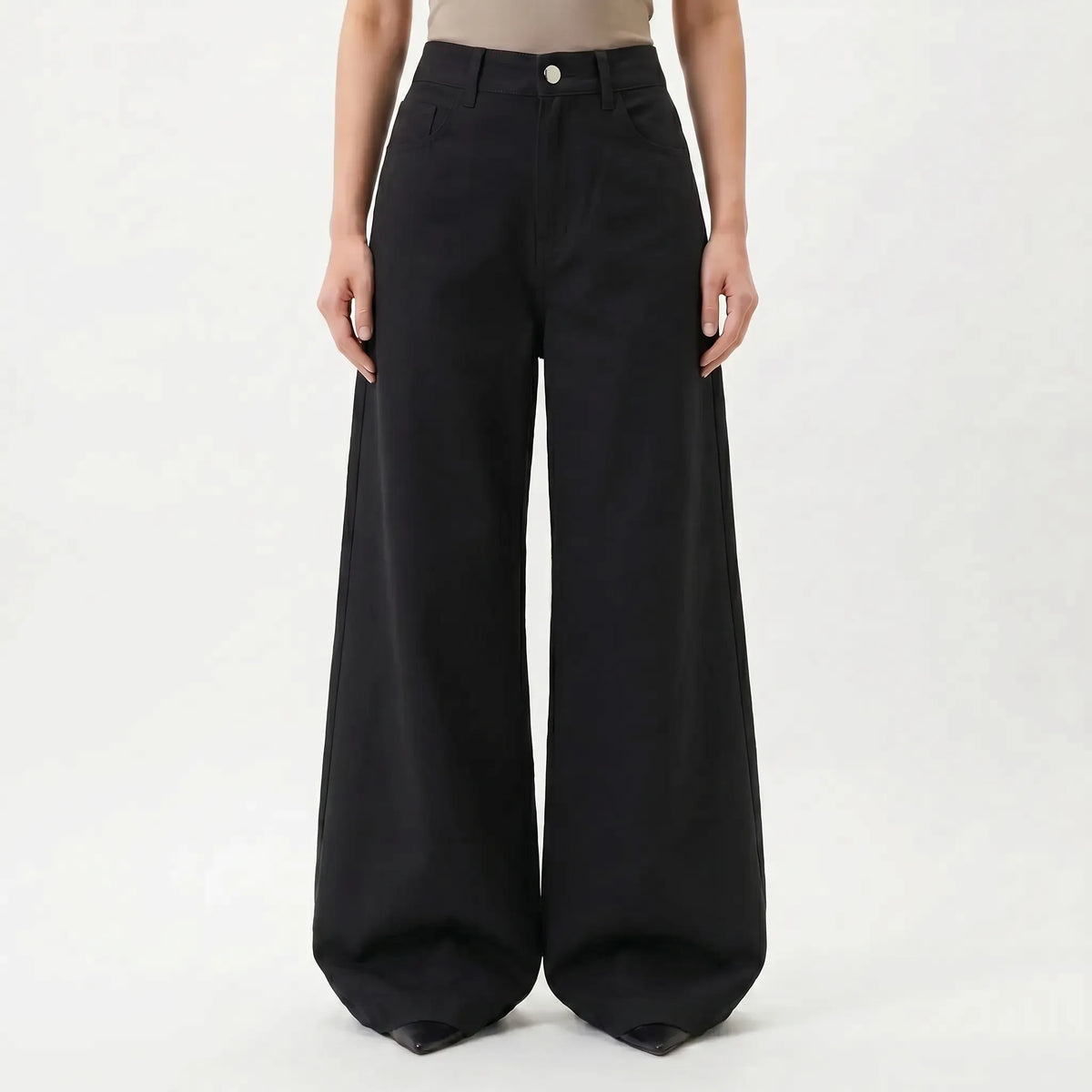 Hooggetailleerde broek met wijde pijpen