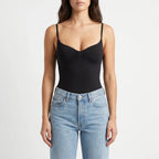 Hoog uitgesneden mouwloze body