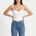 Hoog uitgesneden mouwloze body