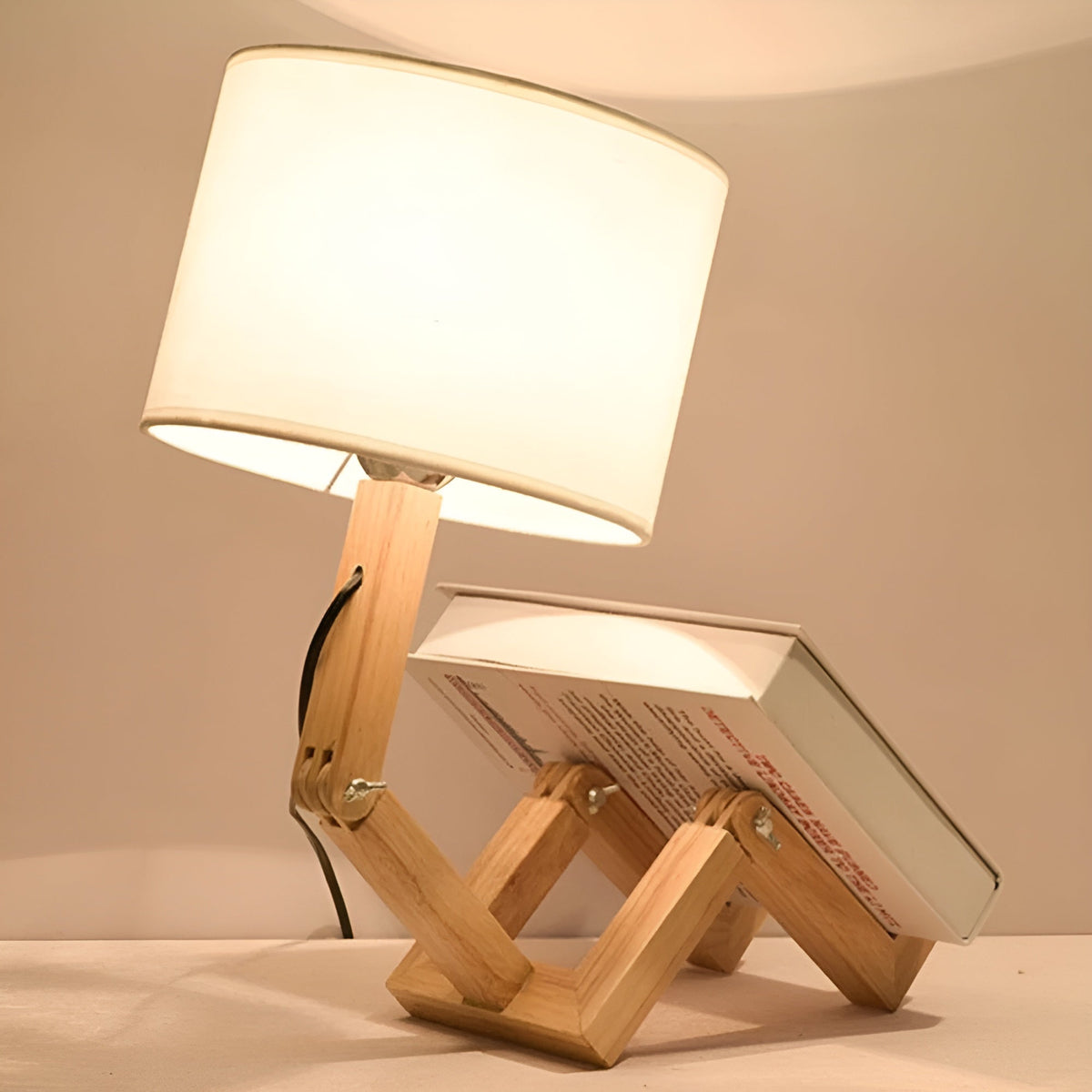 Flexibele robot bureaulamp van massief hout