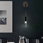 Minimalistische wandlamp met rookglas