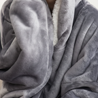 Hoodie en dekentje gecombineerd