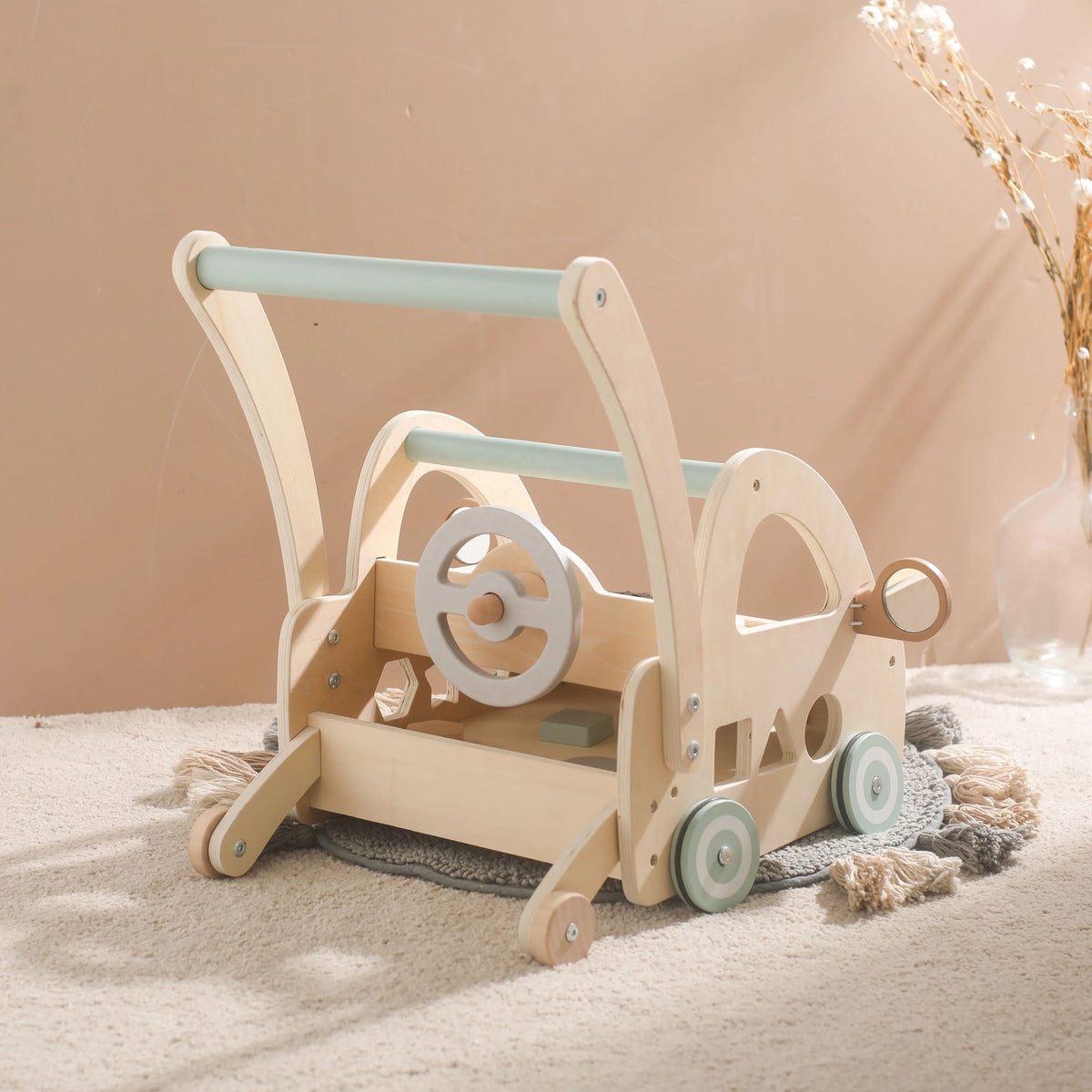 Houten loopwagen met montessori-speelonderdelen en spiegels