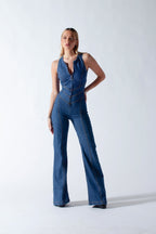 Hartvormige rugloze dames denim jumpsuit