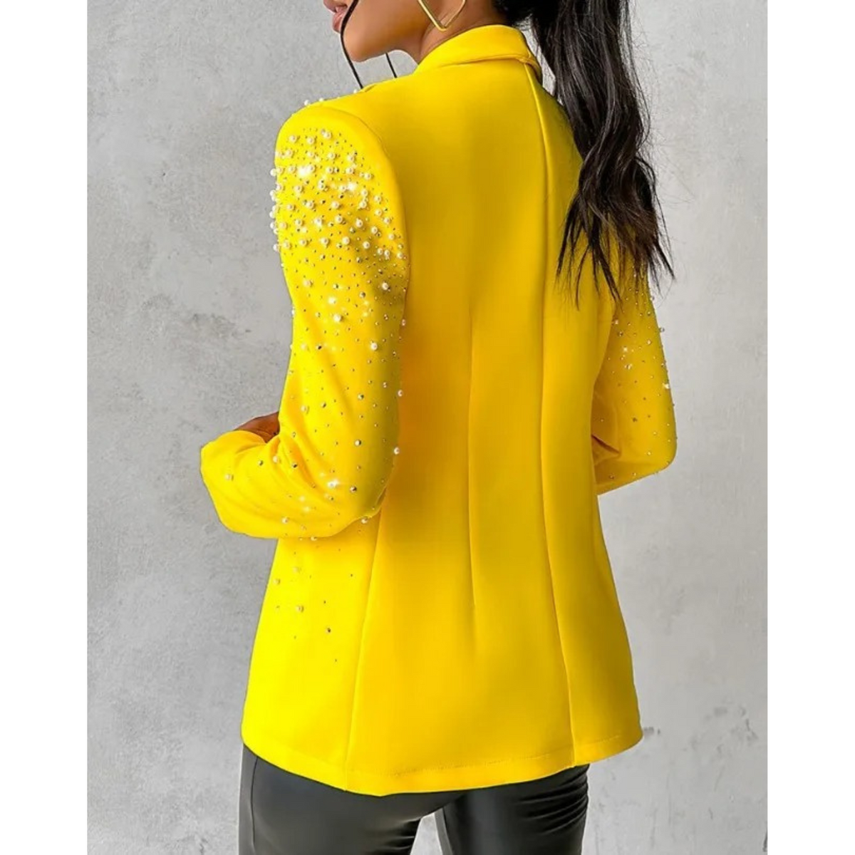 Slanke damesblazer met pareldetails