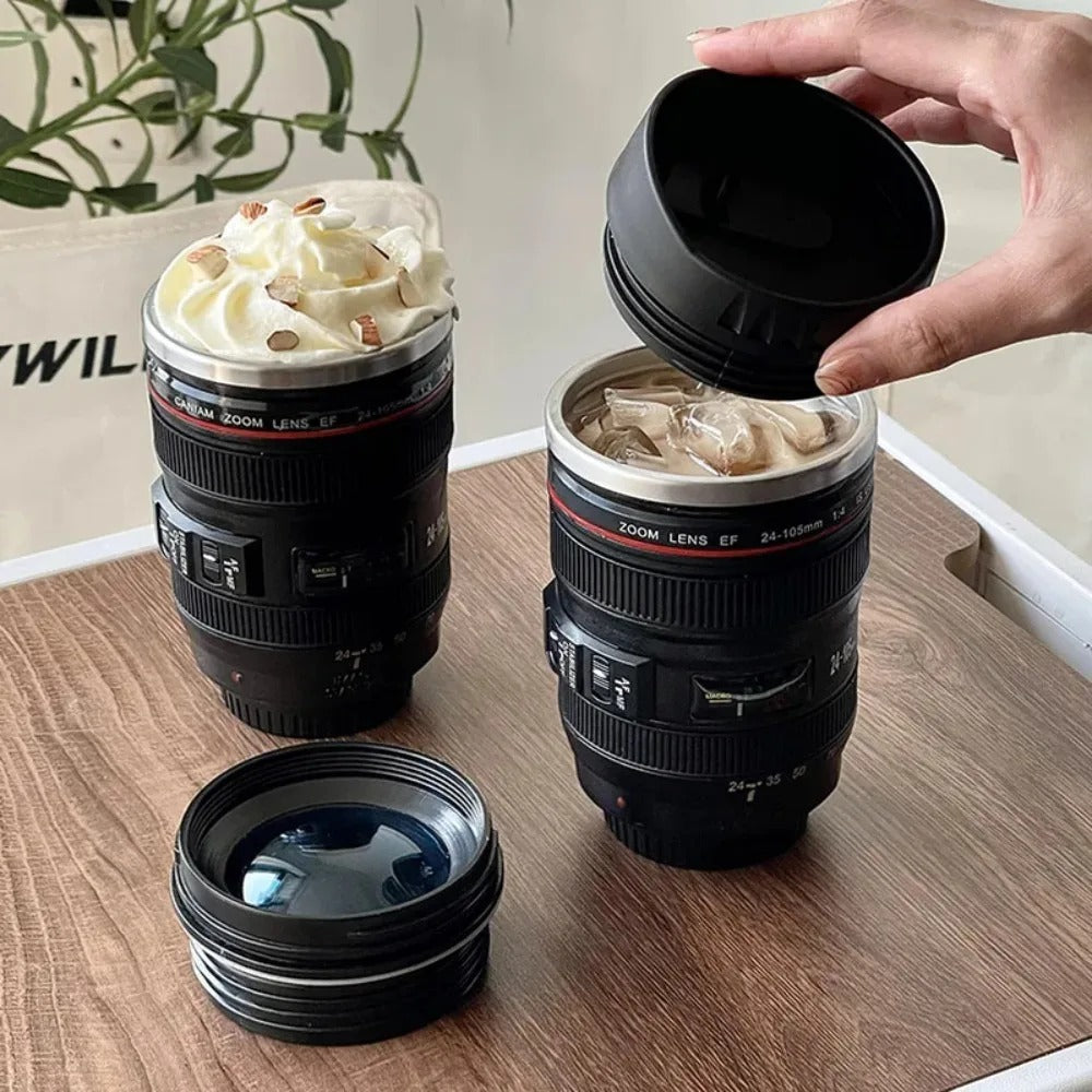 Koffiebeker in de vorm van een cameralens