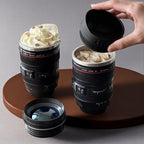 Koffiebeker in de vorm van een cameralens