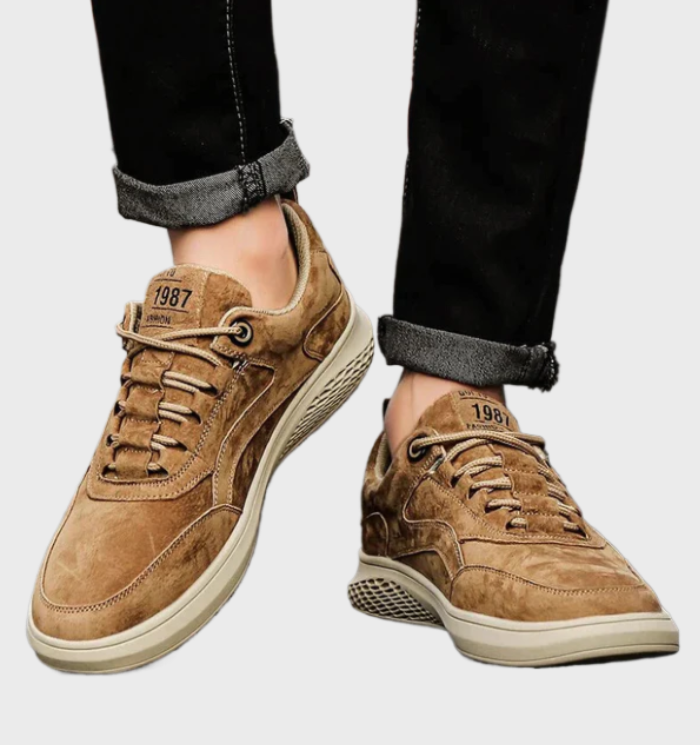 Leren sneakers met vetersluiting