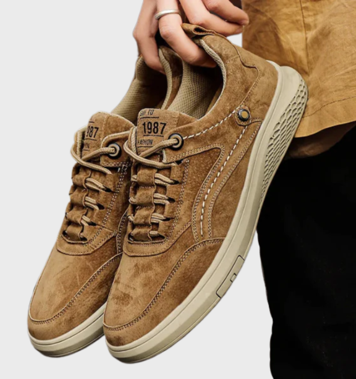 Leren sneakers met vetersluiting