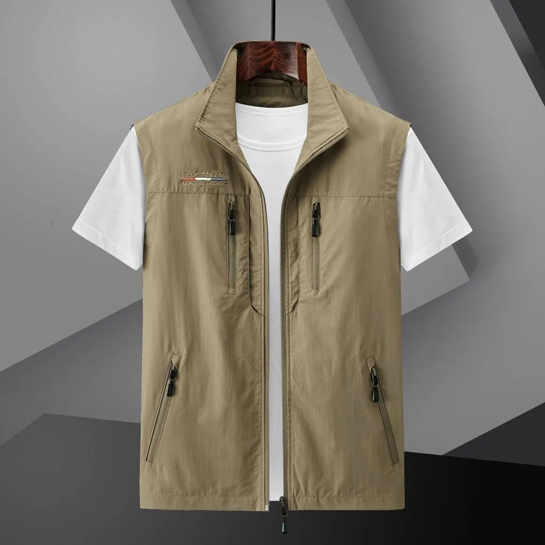 Lichte bodywarmer met rits aan de voorkant