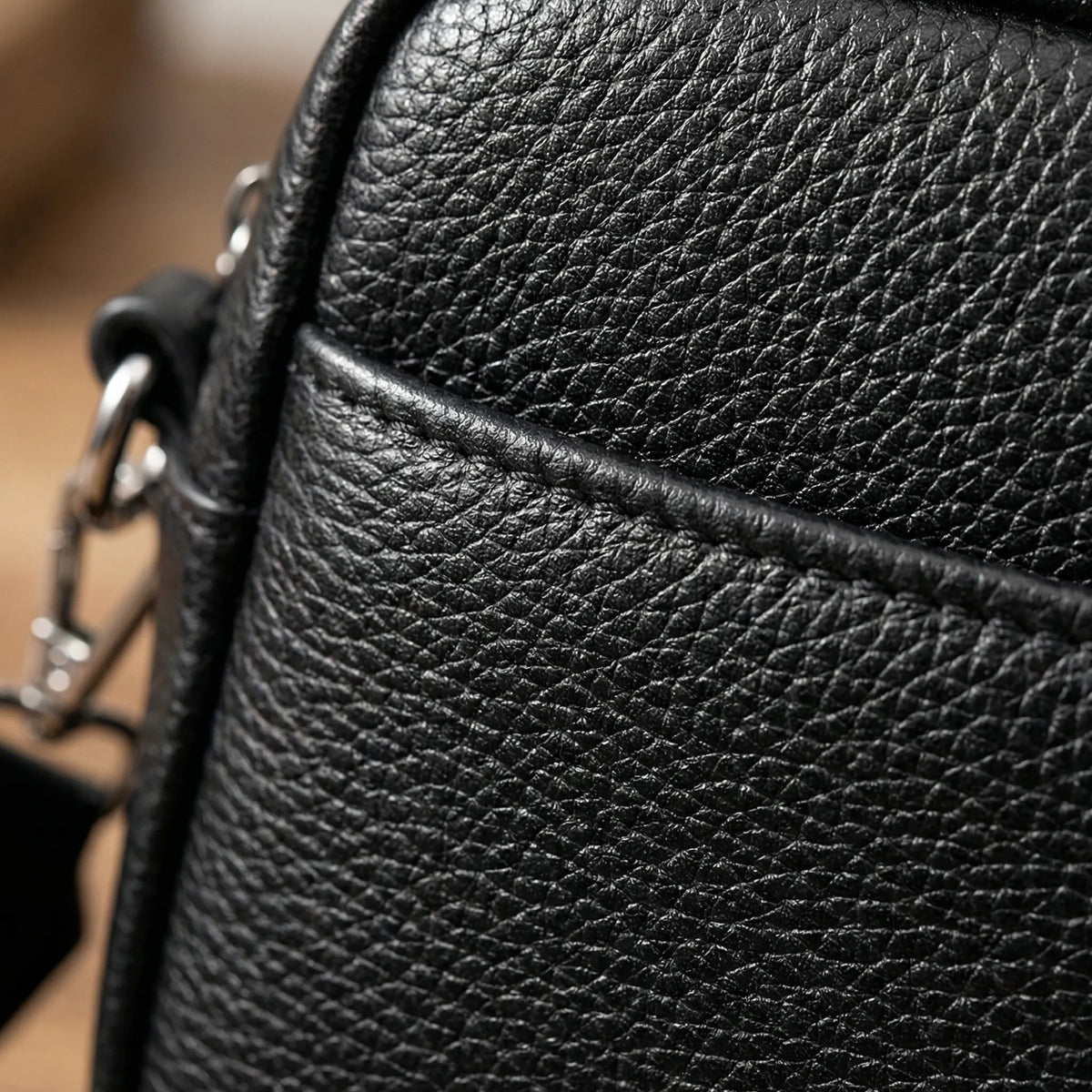 Kleine crossbodytas met ritssluiting – Noor