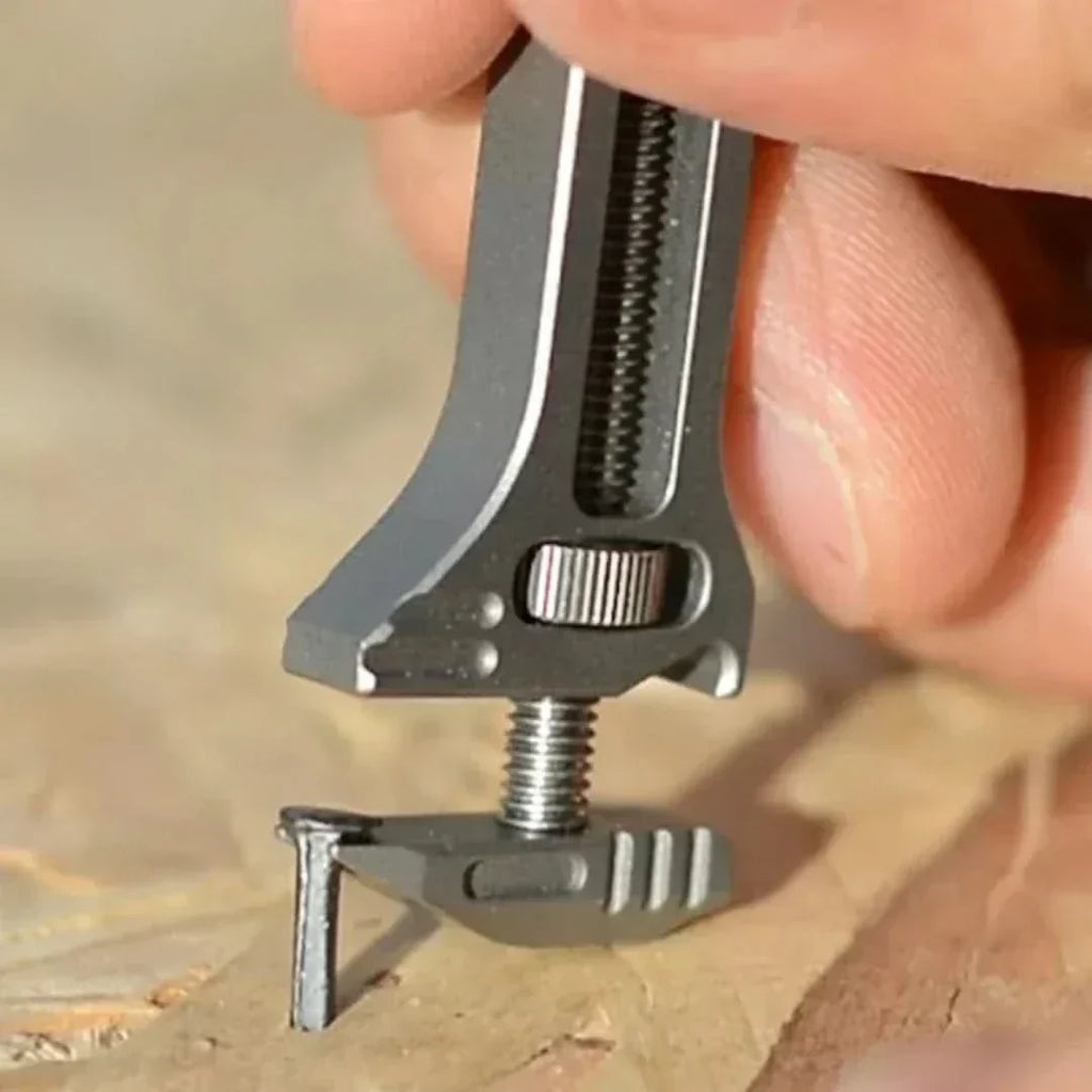 Compact multifunctioneel gereedschap