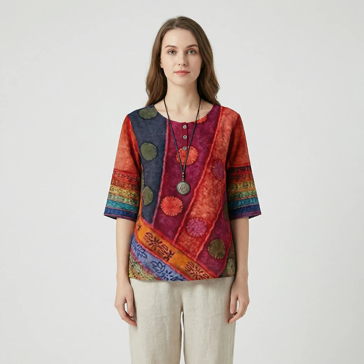 Top met korte mouwen en kleurrijke folkloreprint