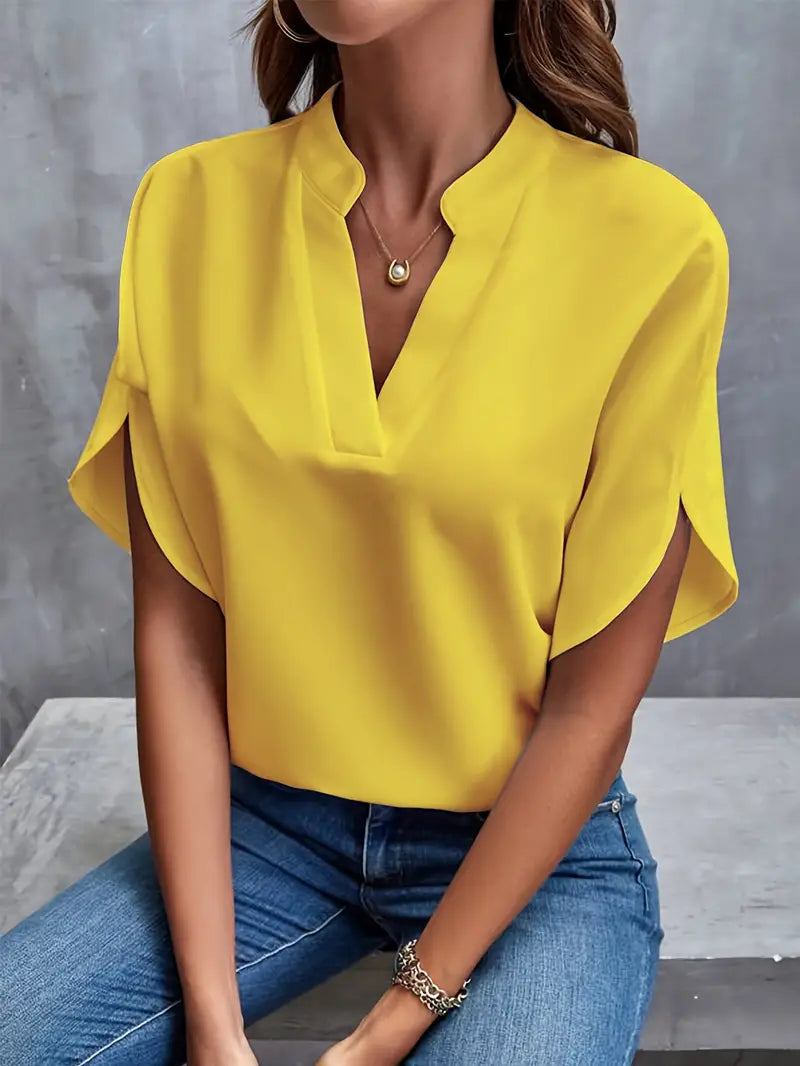Lichtgewicht blouse met korte mouwen en V-hals