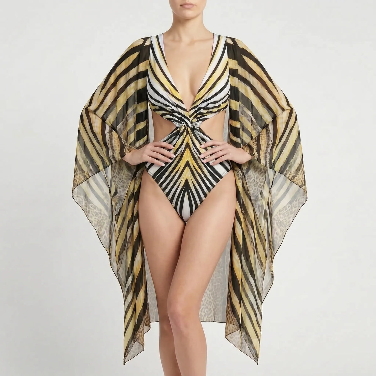 Monokini met lange mouwen en cut-out