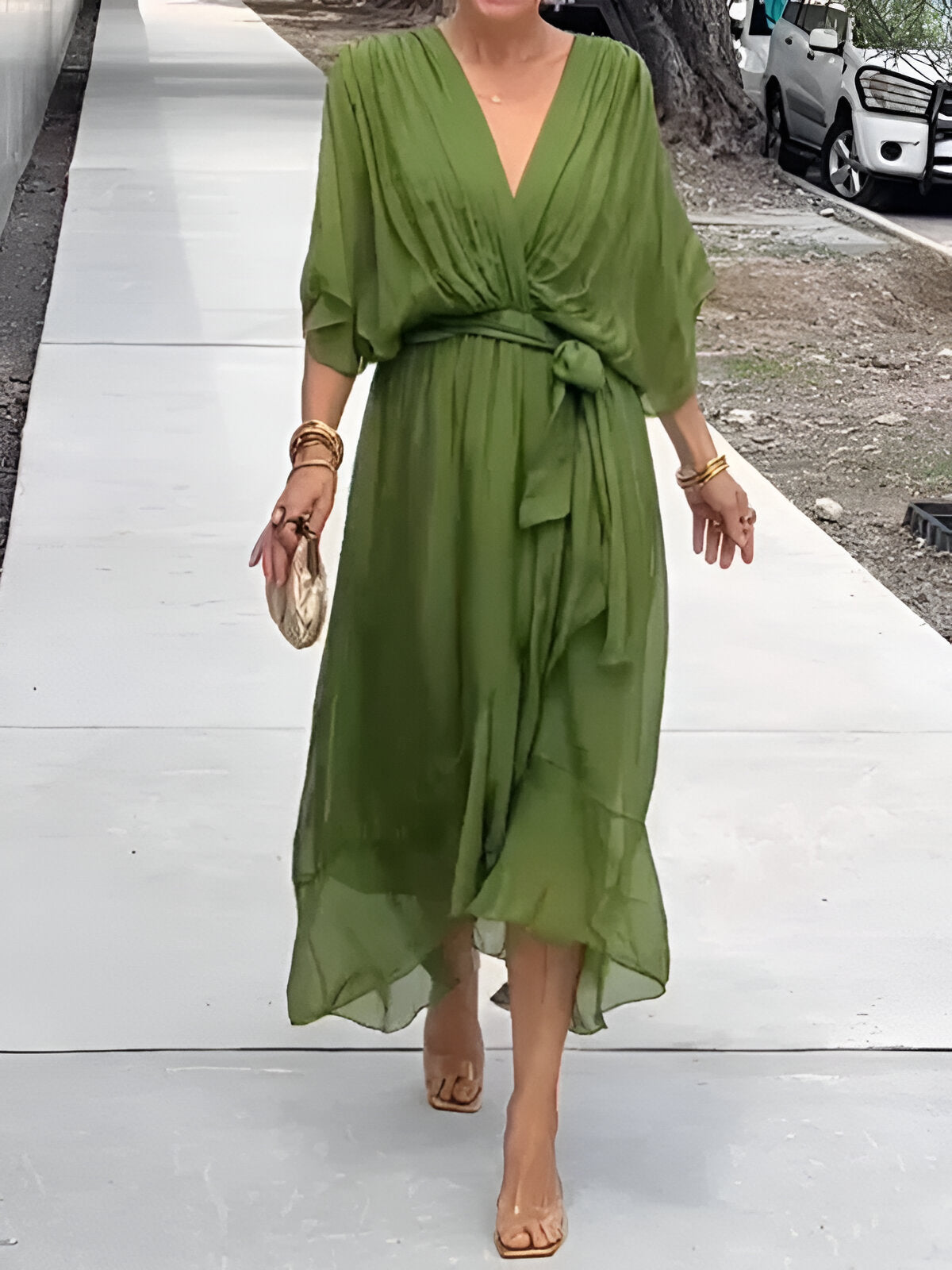 Jolene | Soepelvallende chiffon midi-jurk