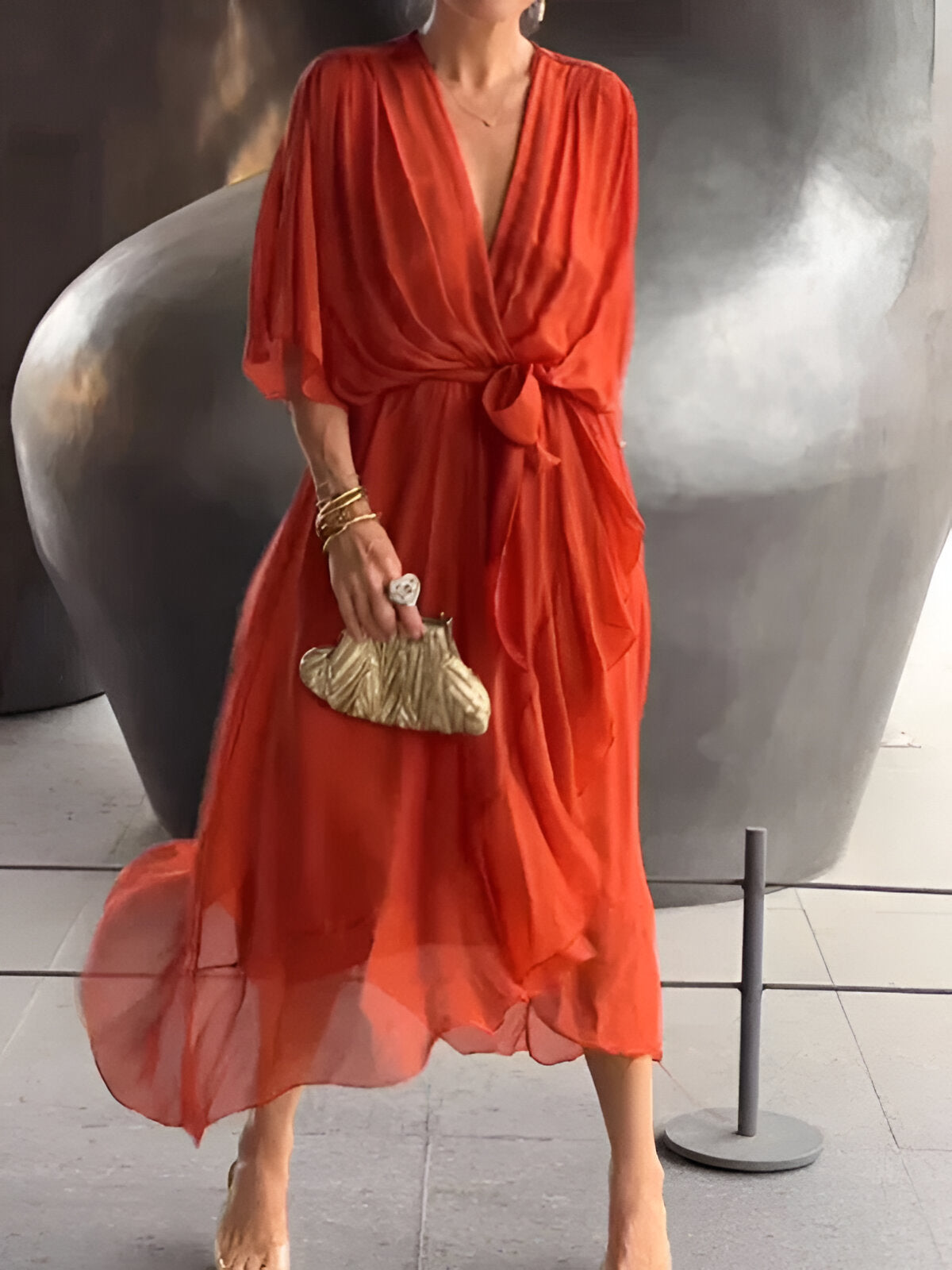 Leanne | Soepelvallende chiffon midi-jurk