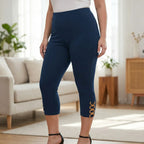 Capri-broek tot halverwege de kuit in plusmaat met kettingdetail