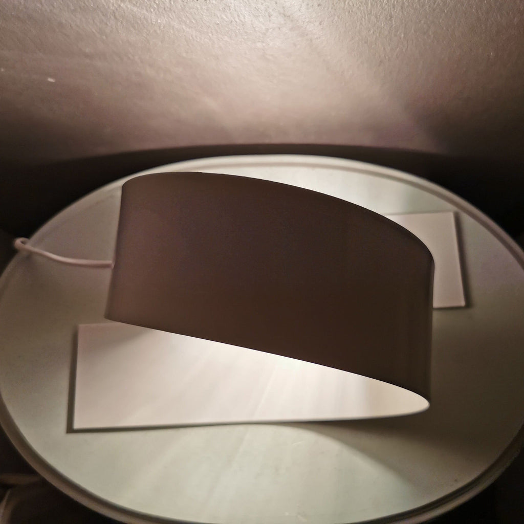 Minimalistische loop-tafellamp — afbeelding 5