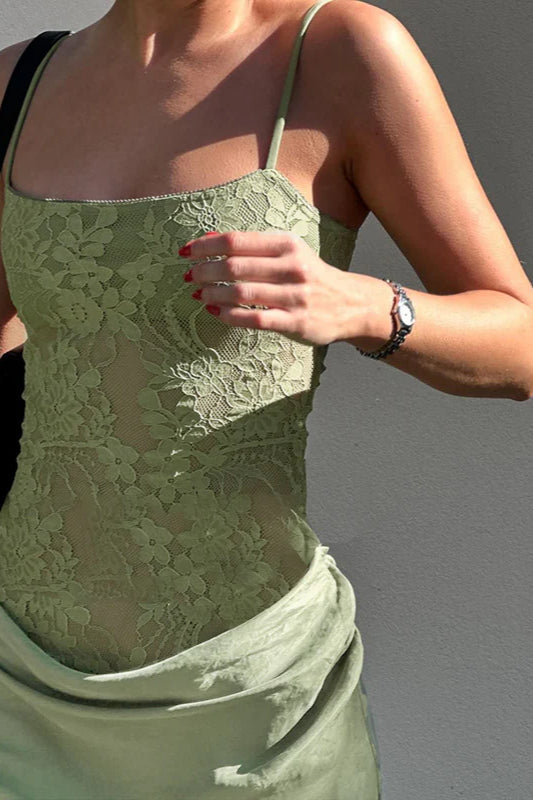 Inga | Maxi-jurk met bloemenkant en lange mouwen